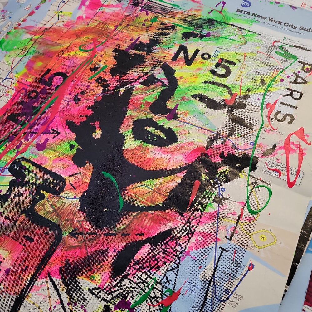 💋 Handpainted  Marilyn Monroe Chanel Acrylic Art Painting on NYC Subway Map - Picture 5 of 7